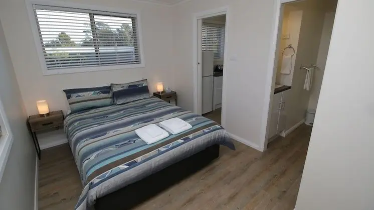 Waterfront Cabin Double Share