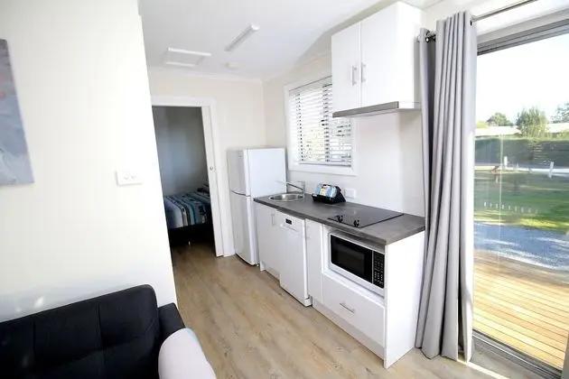 Waterfront Cabin Double Share