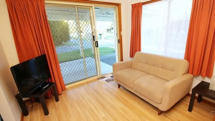 Waterfront Cabin Double Share