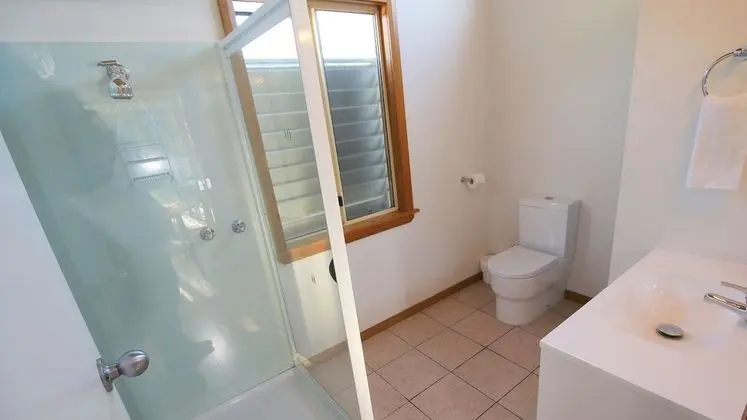 Waterfront Cabin Double Share