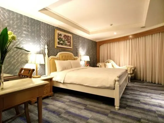 Luxury Tek Büyük Yataklı Oda