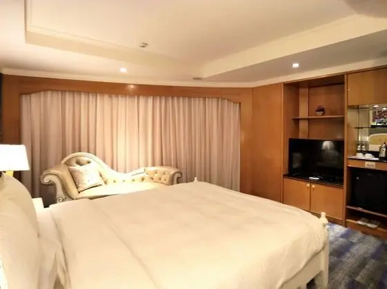 Luxury Tek Büyük Yataklı Oda