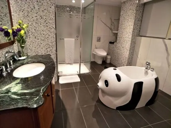 Luxury Tek Büyük Yataklı Oda