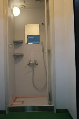 Tek Kişilik Oda, Sigara İçilebilir