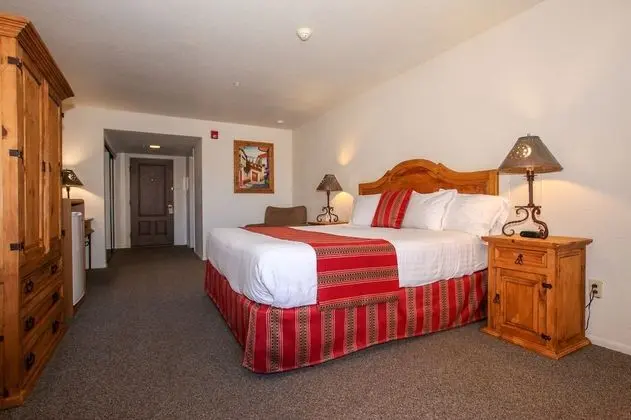 Standard Oda, 1 En Büyük (King) Boy Yatak, Zemin Kat