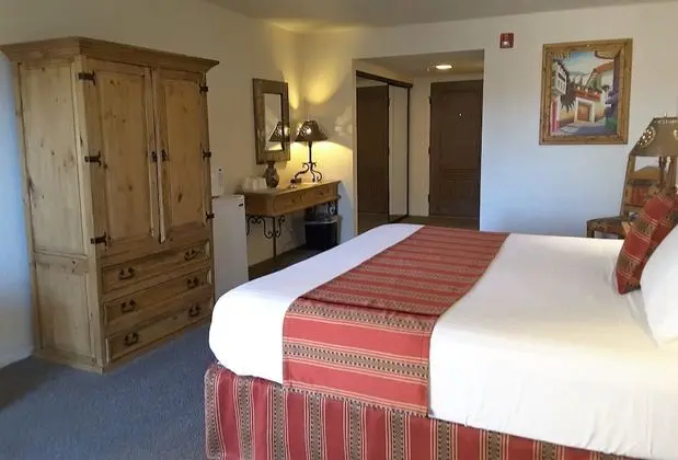 Standard Oda, 1 En Büyük (King) Boy Yatak, Zemin Kat