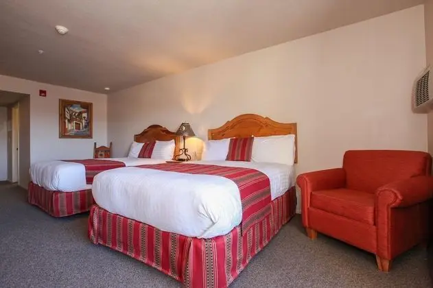 Standard Oda, 2 Büyük (Queen) Boy Yatak, Zemin Kat