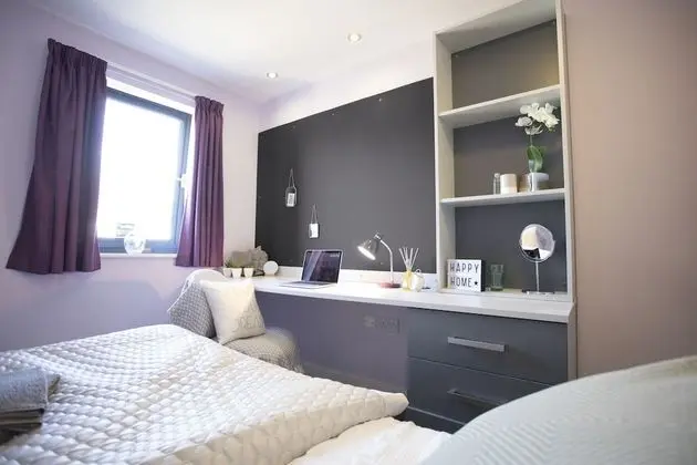 Tek Büyük Yataklı Oda, Banyolu/Duşlu