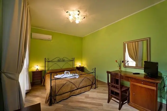 Tek Büyük veya İki Ayrı Yataklı Oda