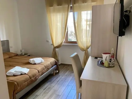 Economy Tek Büyük Yataklı Oda