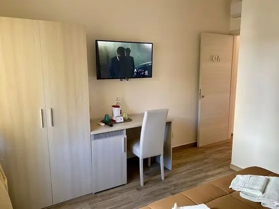 Economy Tek Büyük Yataklı Oda
