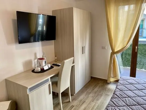 Standard Tek Büyük veya İki Ayrı Yataklı Oda, Balkon