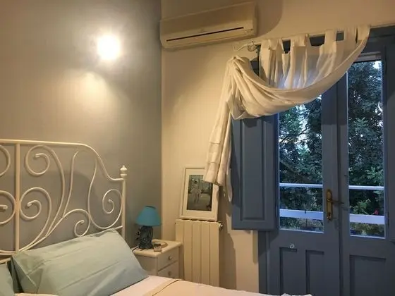 Tek Büyük veya İki Ayrı Yataklı Oda (Lavanda)