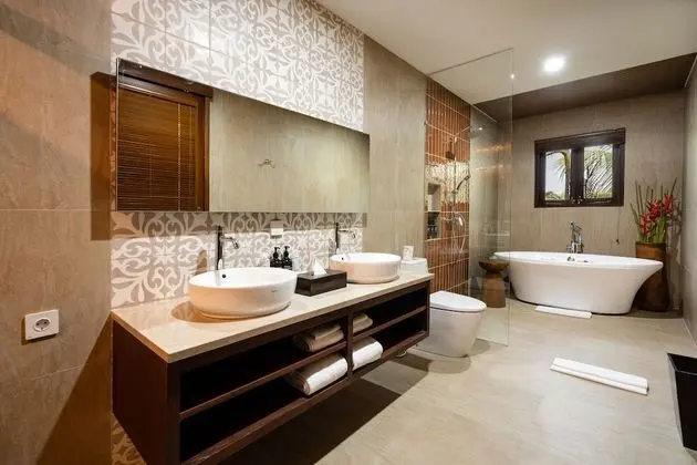 Superior Tek Büyük veya İki Ayrı Yataklı Oda, Balkon (Superior Suite)