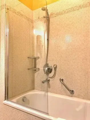 Classic Tek Büyük Yataklı Oda, Balkon, Kanal Manzaralı