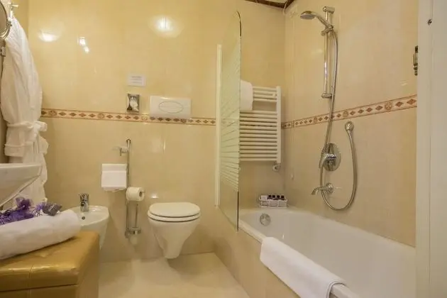 Junior Süit, Kanal Manzaralı