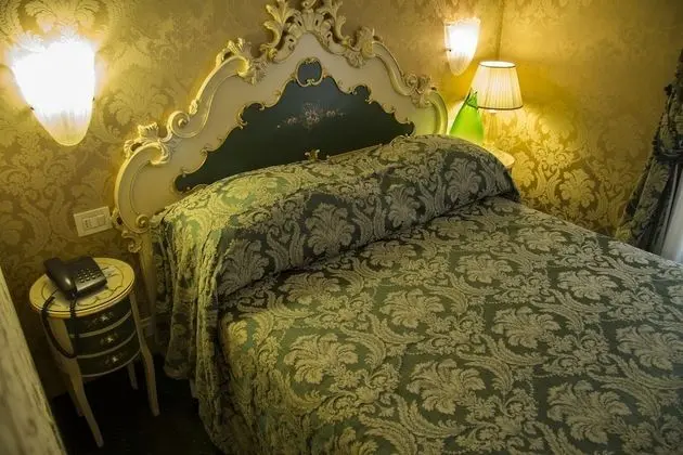 Tek Kişilik Oda, Kanal Manzaralı