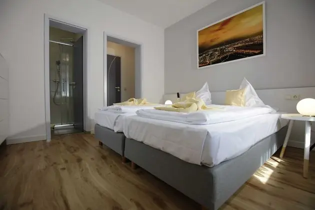 Tek Büyük Yataklı Oda