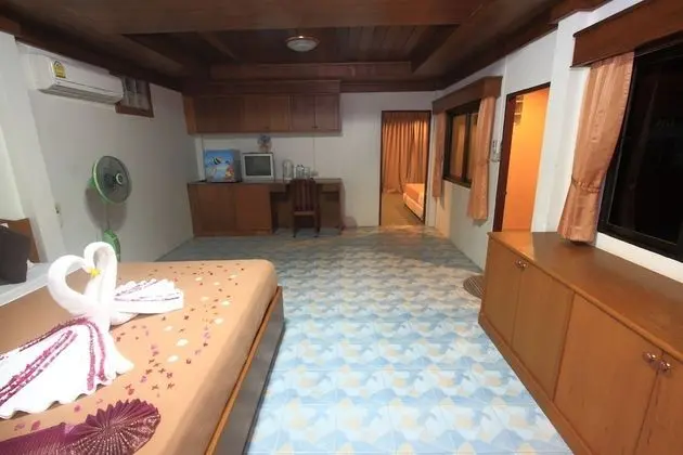 Family Beach Front Deluxe