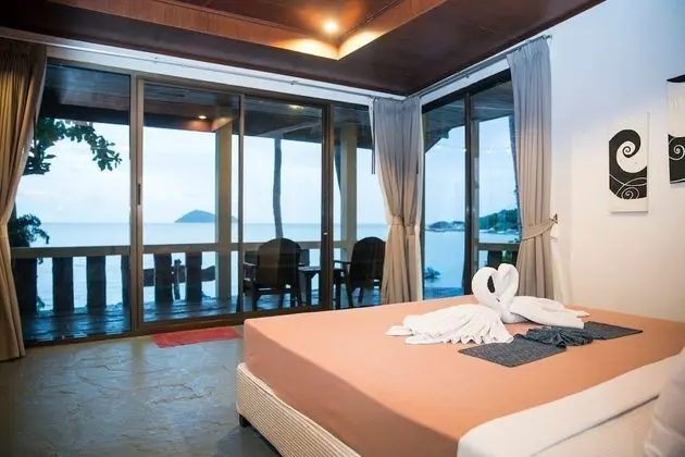 Family Beach Front Deluxe