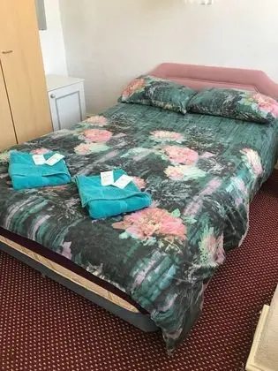 Tek Büyük Yataklı Oda (Small)