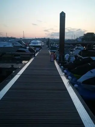 Kulübe, 1 Çift Kişilik Yatak