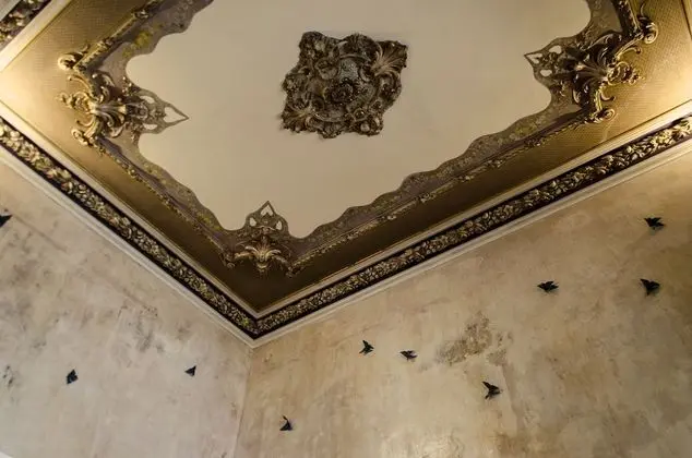 Tek Büyük Yataklı Oda, Ortak Banyo