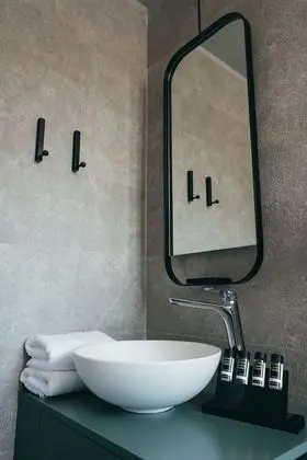 Tek Büyük Yataklı Oda, Balkon