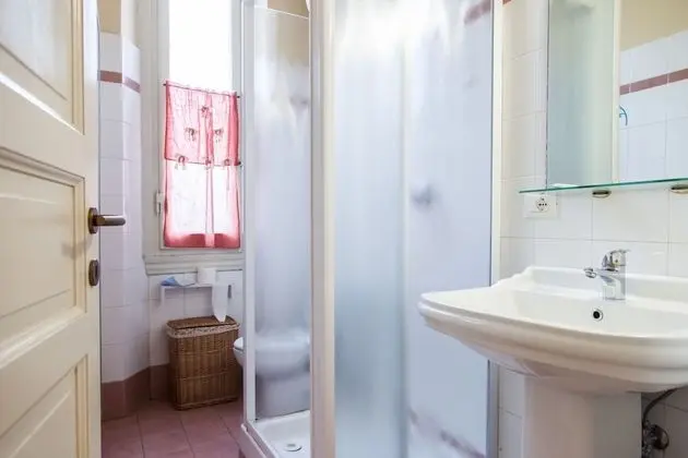 Tek Kişilik Oda, Ortak Banyo