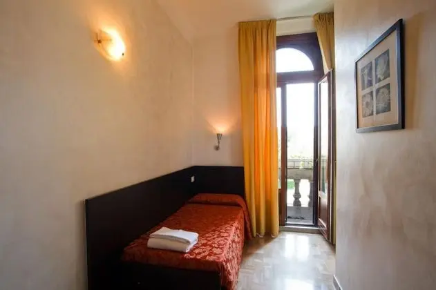 Üç Kişilik Oda, Özel Banyo