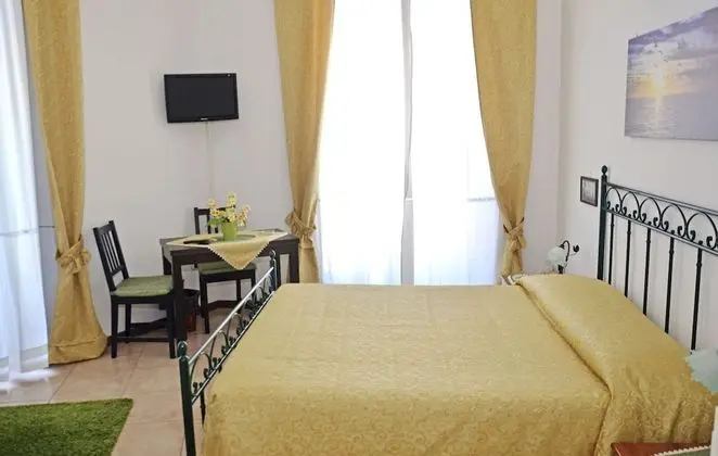 Tek Büyük Yataklı Oda