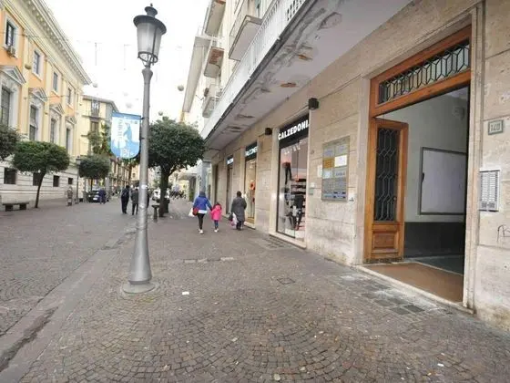 Ev