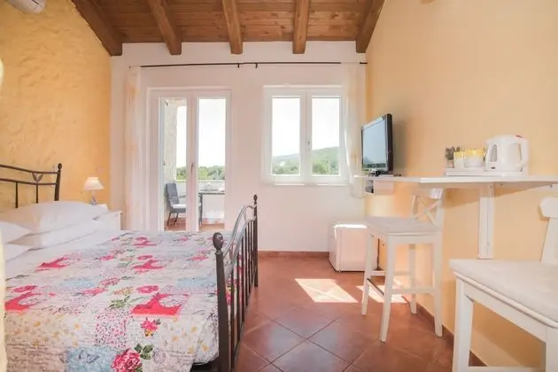 Standard Tek Büyük Yataklı Oda