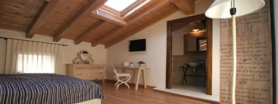 Tek Büyük Yataklı Oda (La Magnona)