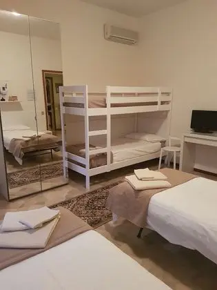 Dört Kişilik Oda, Ortak Banyo, Göl Manzaralı