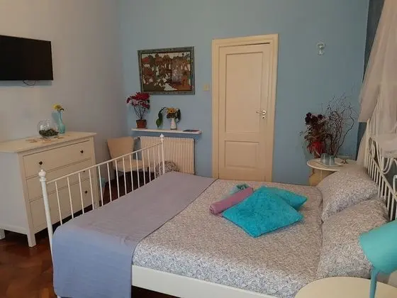 Tek Büyük Yataklı Oda, Ortak Banyo
