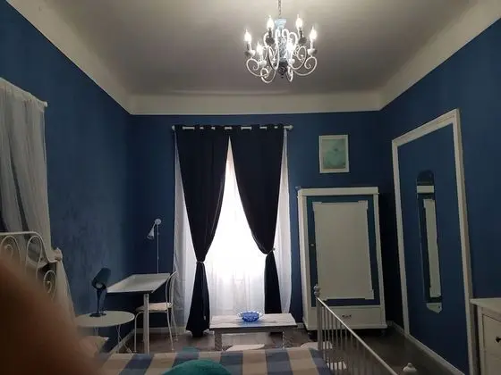 Tek Büyük Yataklı Oda, Ortak Banyo