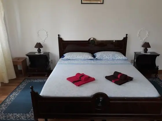 Üç Kişilik Oda, Ortak Banyo