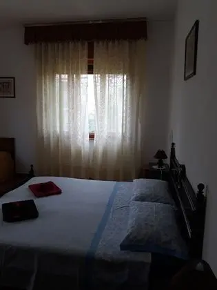 Üç Kişilik Oda, Ortak Banyo