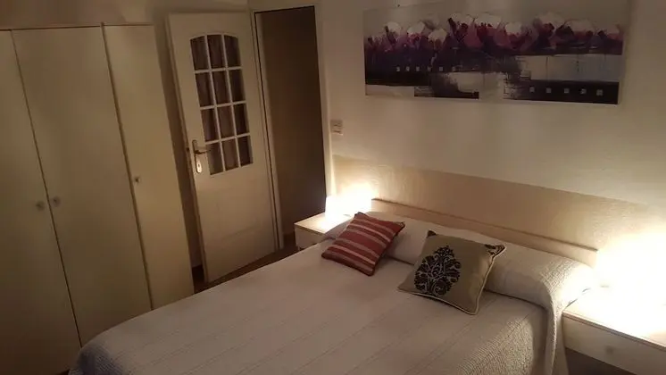 Tek Büyük Yataklı Oda, Banyolu/Duşlu