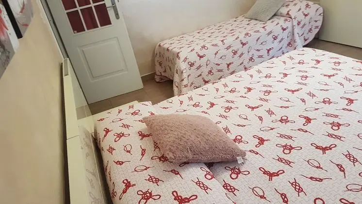 Üç Kişilik Oda, Özel Banyo (External)