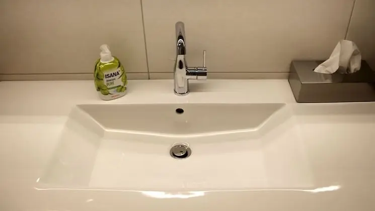 Classic Tek Büyük Yataklı Oda, Ortak Banyo, Bahçe Manzaralı