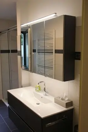 Classic Tek Büyük Yataklı Oda, Ortak Banyo, Bahçe Manzaralı