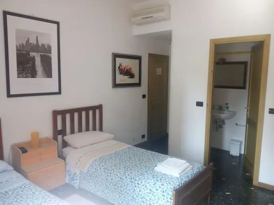 Basic Tek Büyük veya İki Ayrı Yataklı Oda