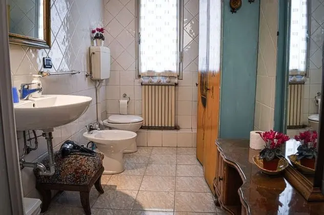 Standard Tek Büyük veya İki Ayrı Yataklı Oda (Private External Bathroom)