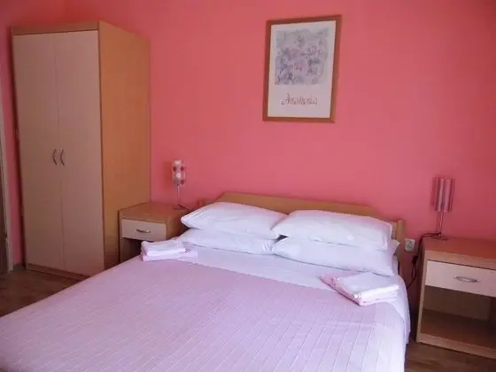 Tek Büyük Yataklı Oda, Balkon