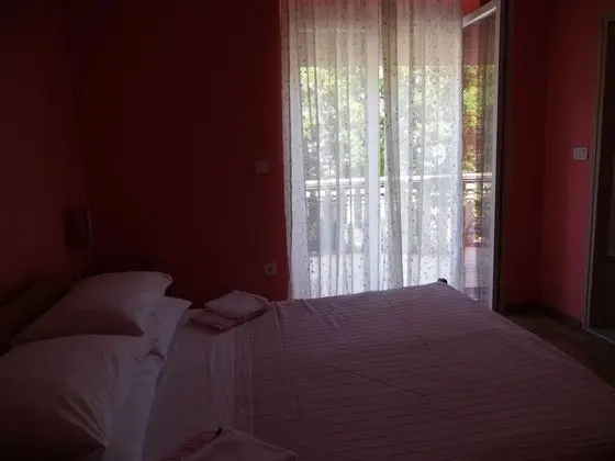 Tek Büyük Yataklı Oda, Balkon