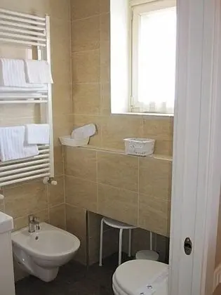 Comfort Tek Büyük veya İki Ayrı Yataklı Oda