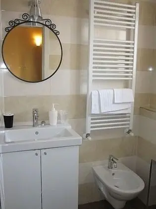 Comfort Tek Büyük veya İki Ayrı Yataklı Oda