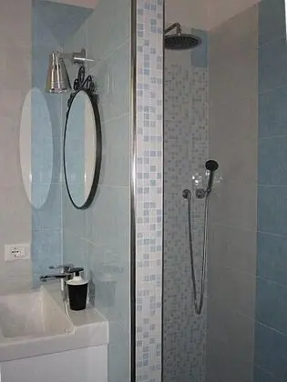 Comfort Tek Büyük veya İki Ayrı Yataklı Oda